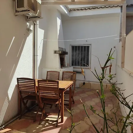 Acqua Dolce A 40m Dal Mare Maruggio