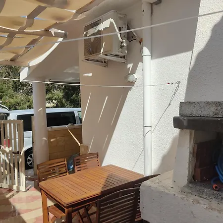 Acqua Dolce A 40m Dal Mare Maruggio